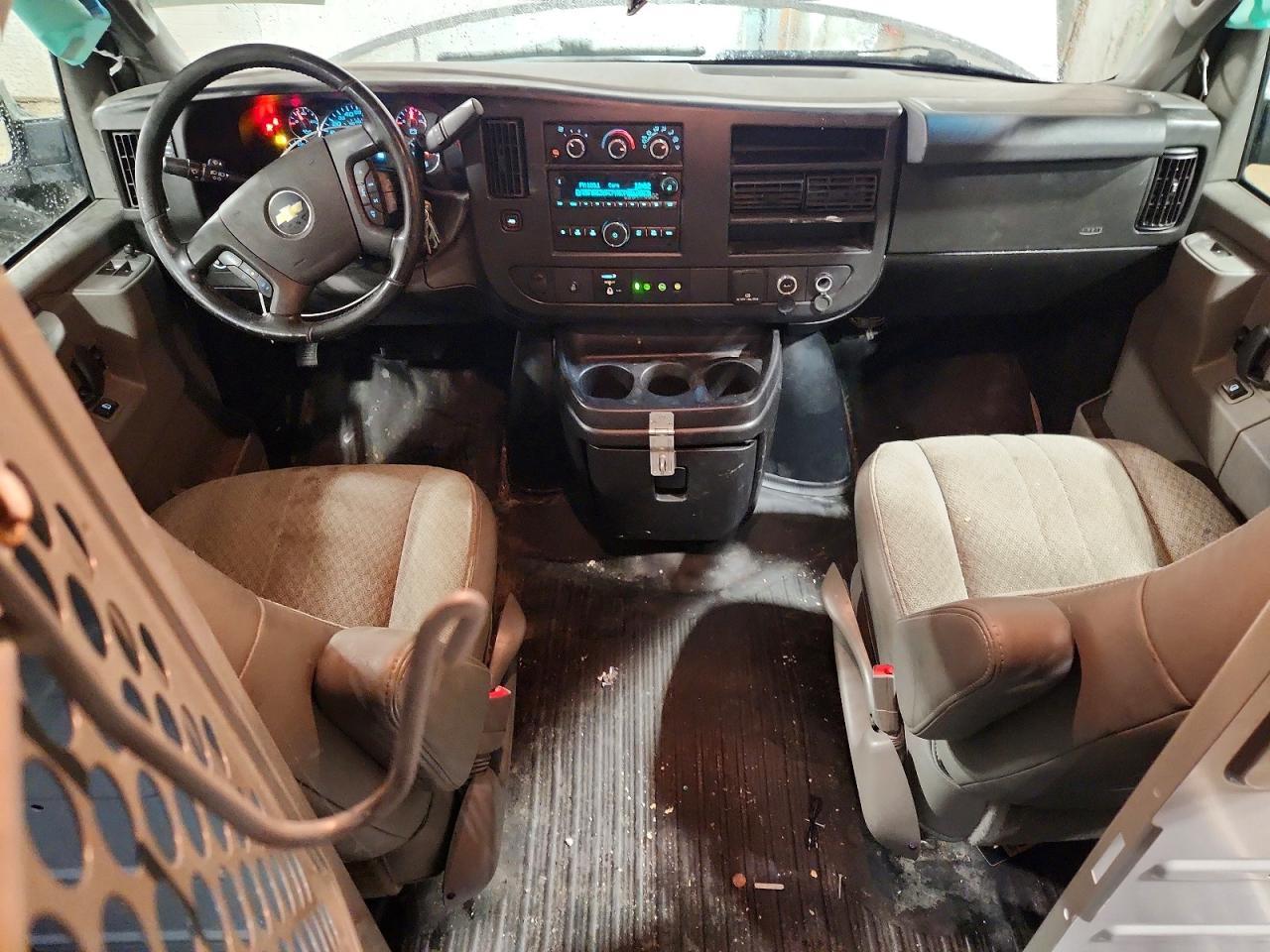 2020 Chevrolet Express G2500