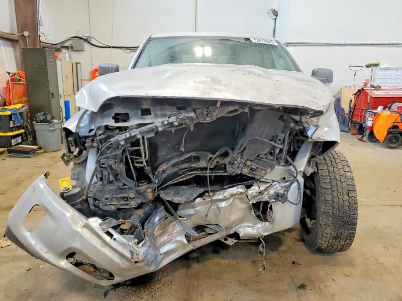 2015 Dodge Ram 1500 slt