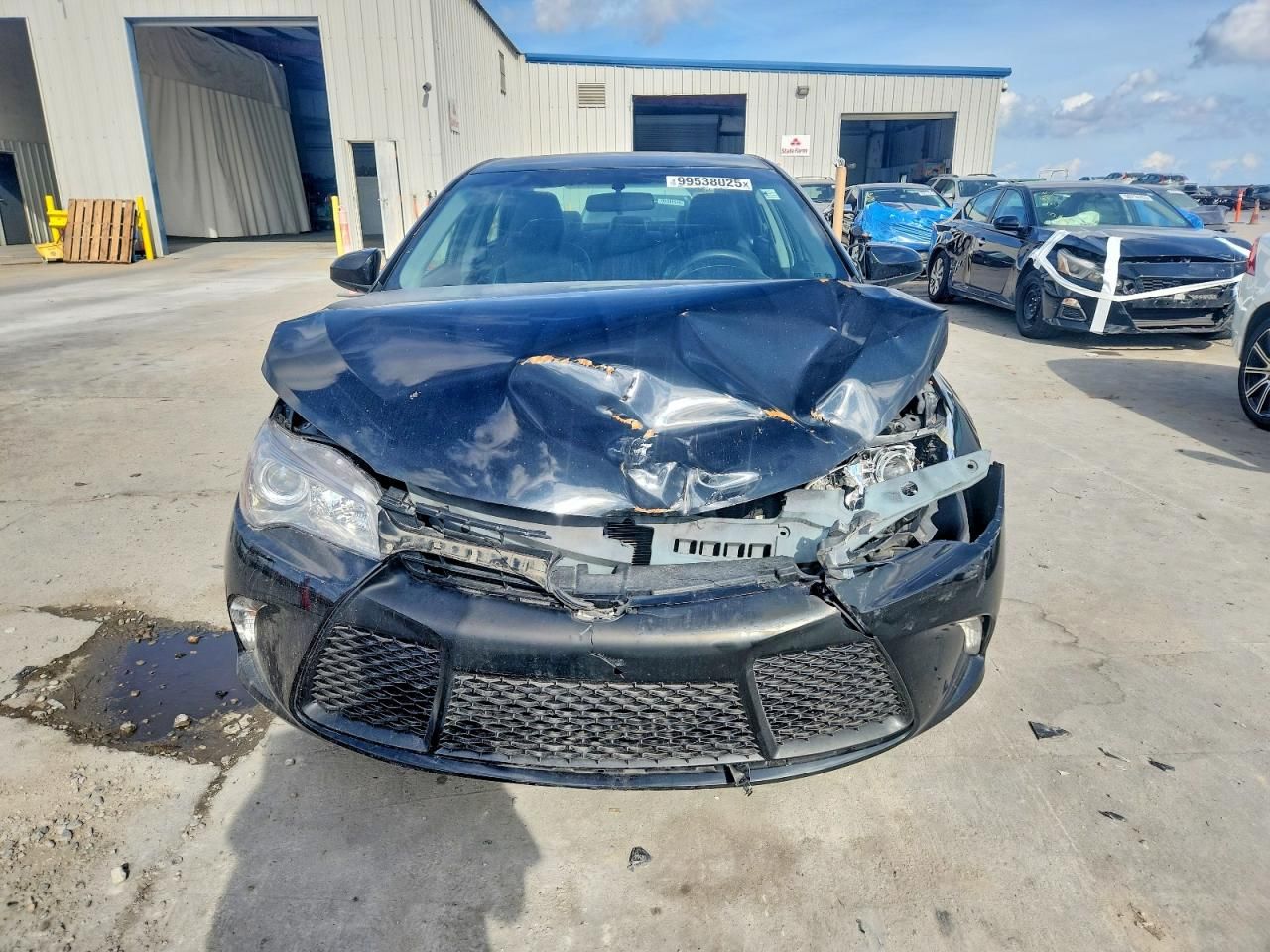 2016 Toyota Camry le