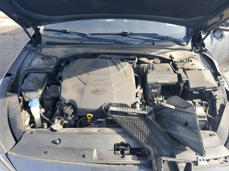 2017 KIA Cadenza Premium
