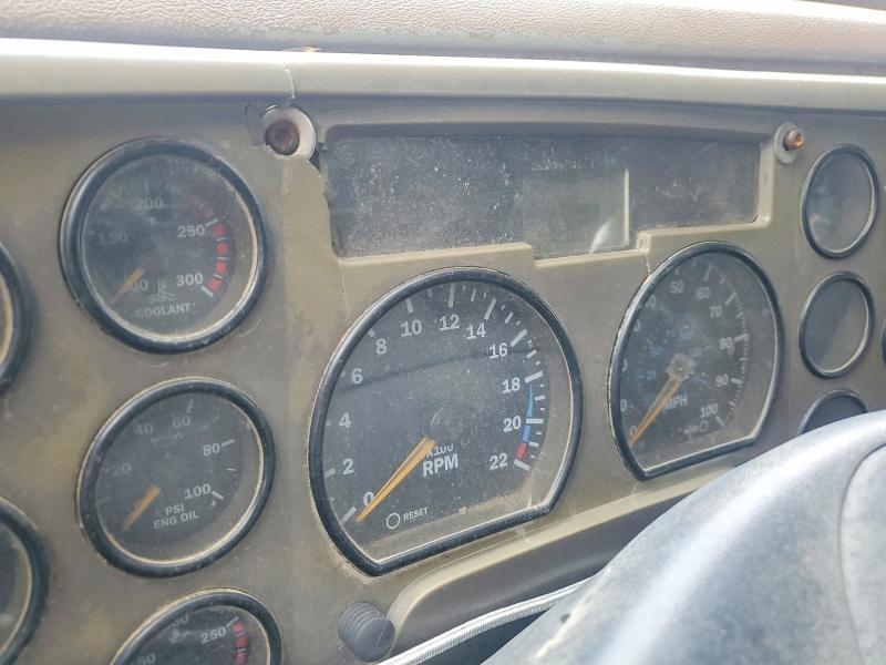 2002 Mack CV713 ROLL-OFF Container Truck