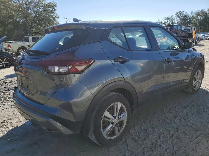 2022 Nissan Kicks s