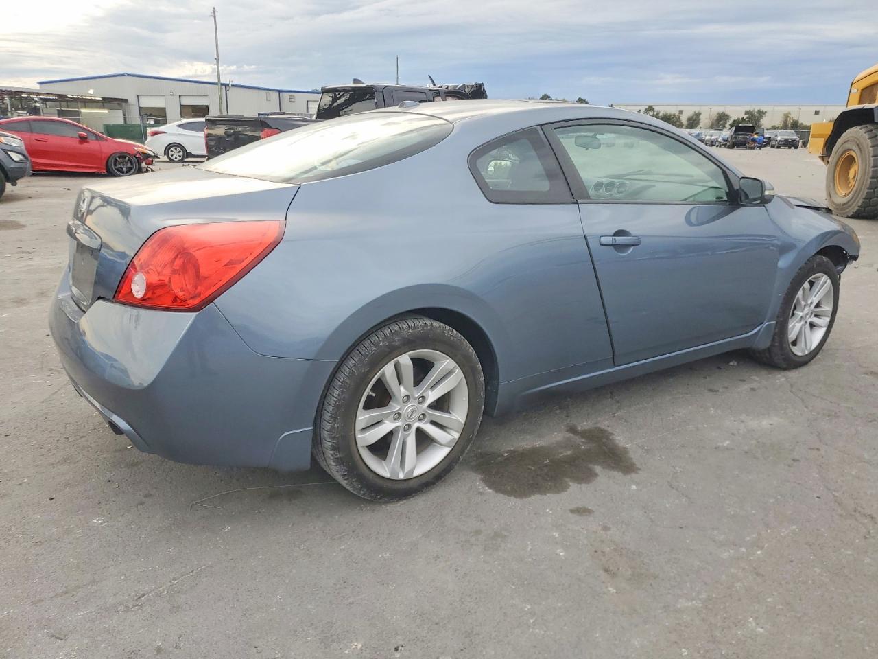 2012 Niss Altima