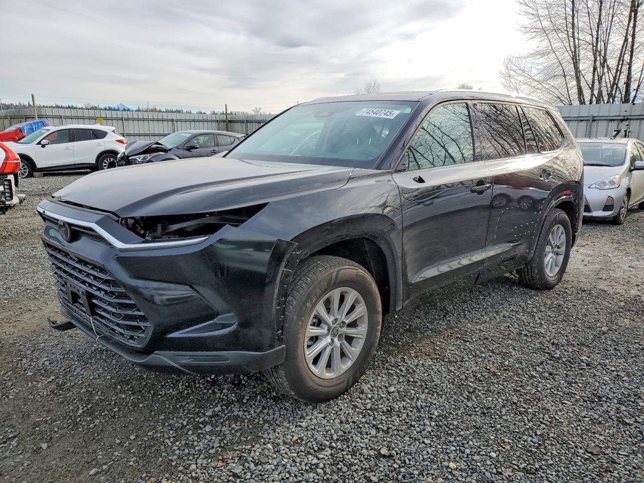 2025 Toyota Grand Highlander le