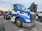 2017 Peterbilt Tractor 2017 Peterbilt 579 Semi Truck