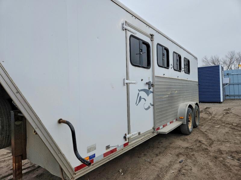 2005 Merhow Horse Trailer