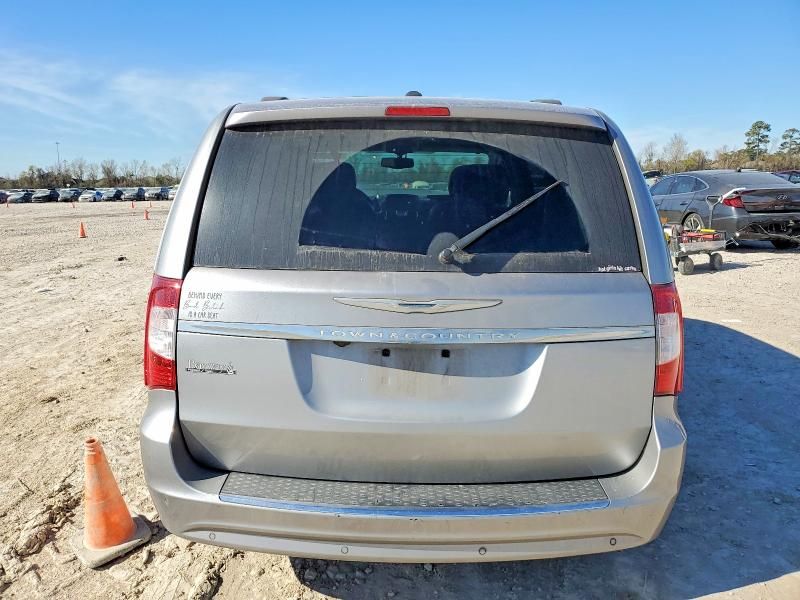2016 Chrysler Town & Country Touring l