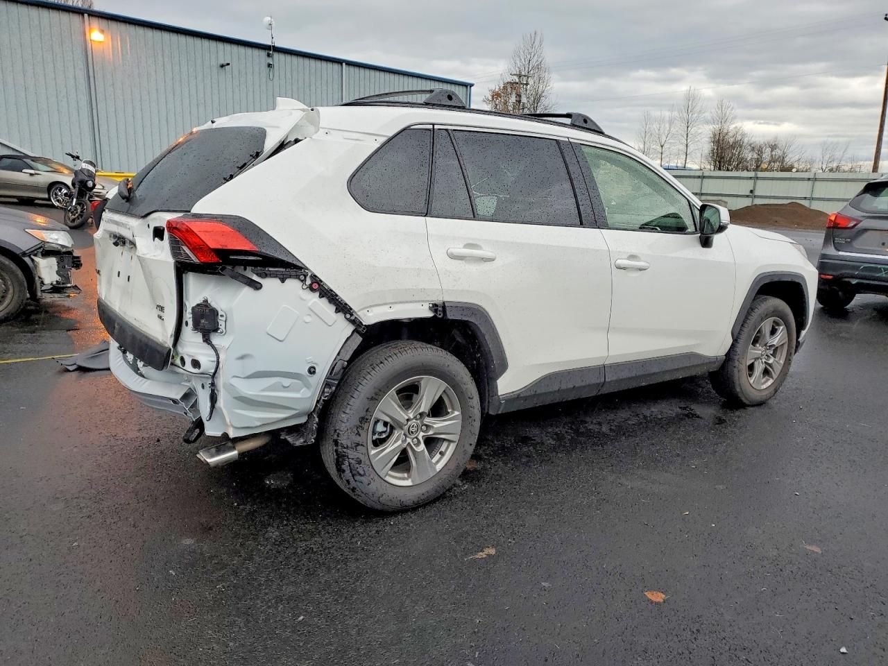 2025 Toyota Rav4 xle