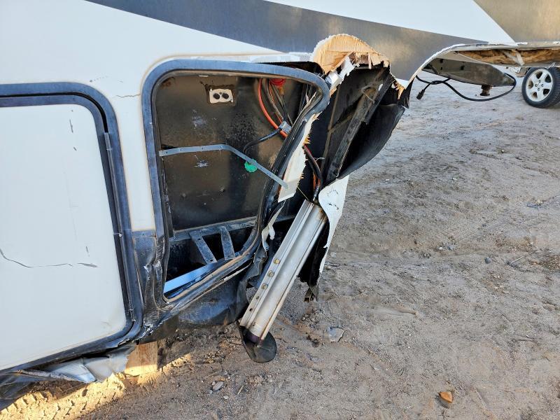 2017 Grand Desi Gn Recreational Momentum Camper