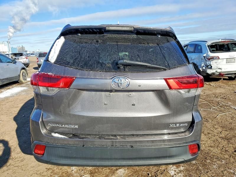 2018 Toyota Highlander se