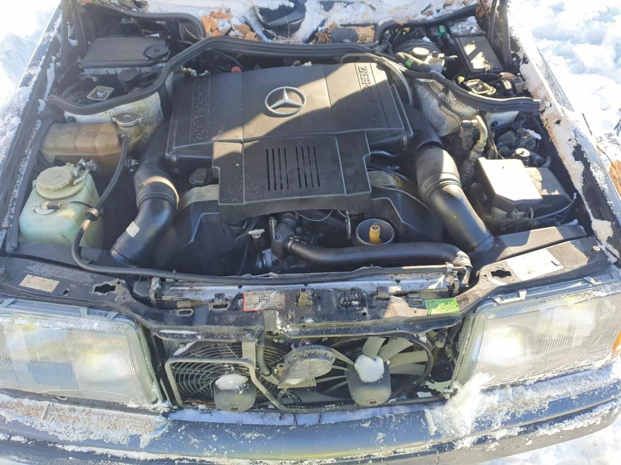 1992 Mercedes-Benz 400 e