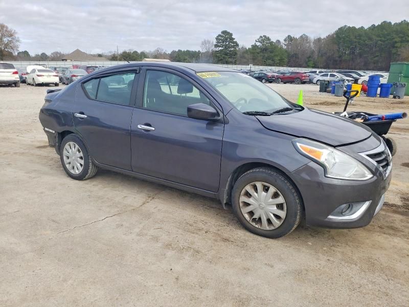 2015 Nissan Versa s