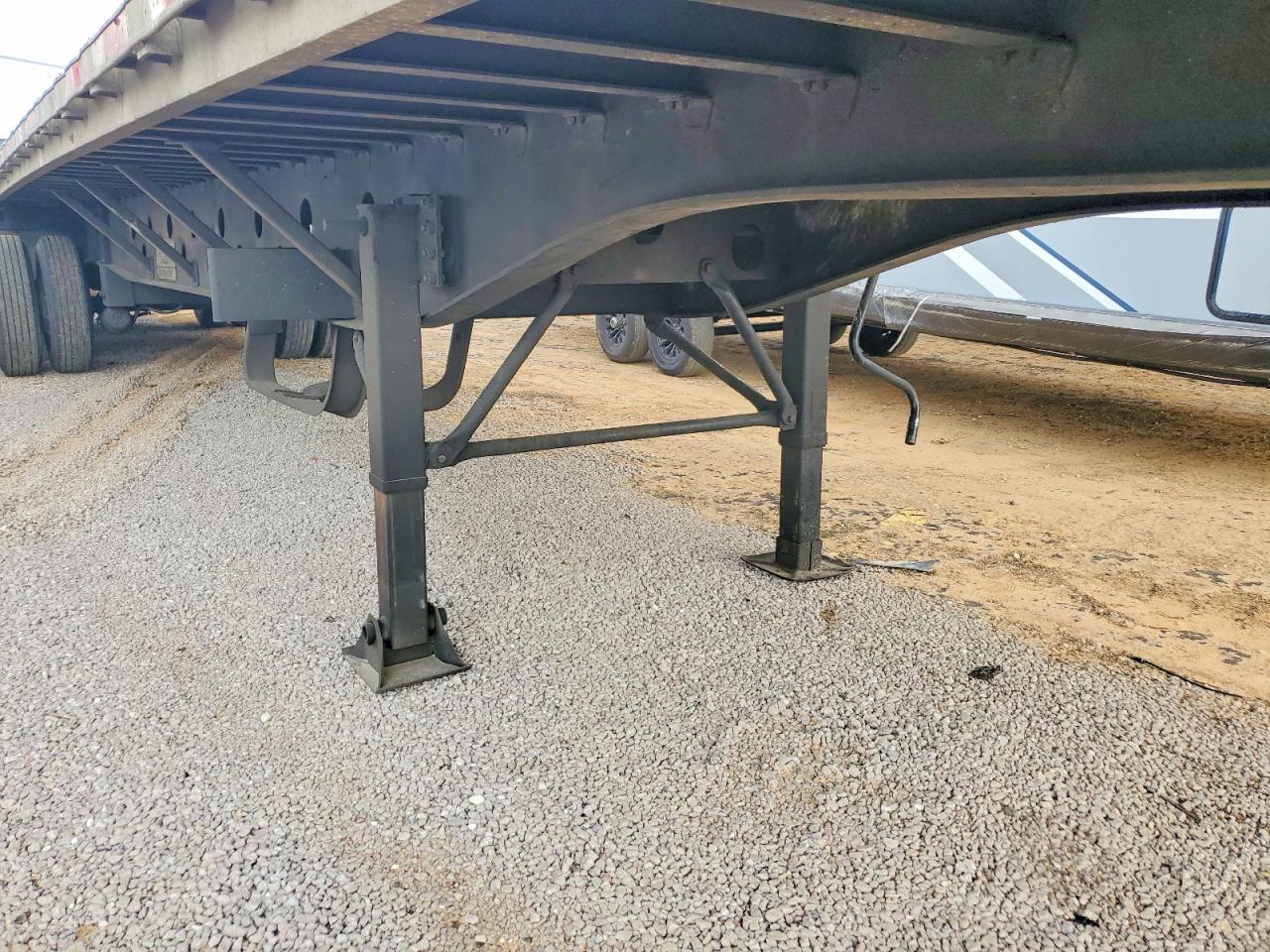 1997 Transcraft Flatbed Trailer