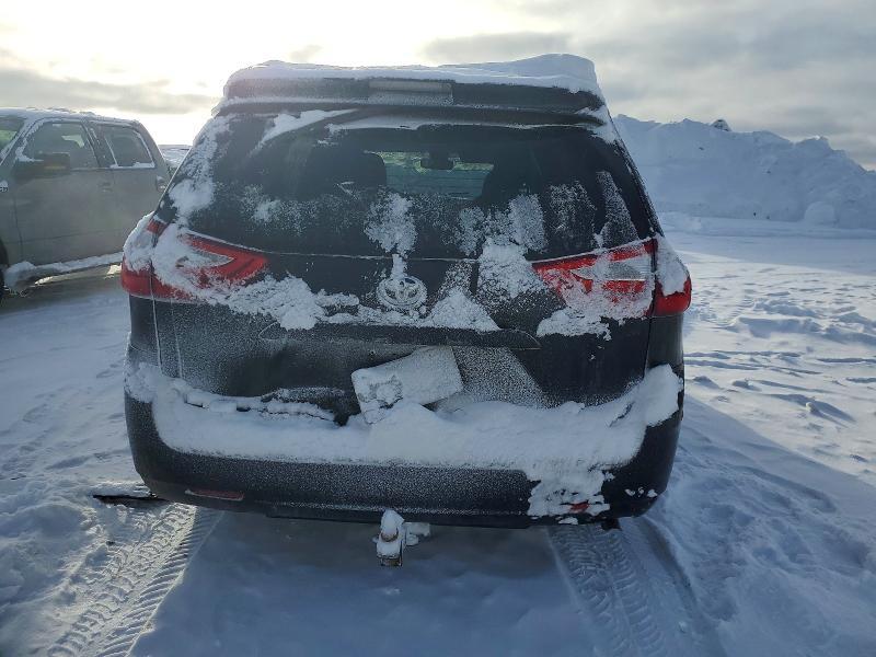 2018 Toyota Sienna le