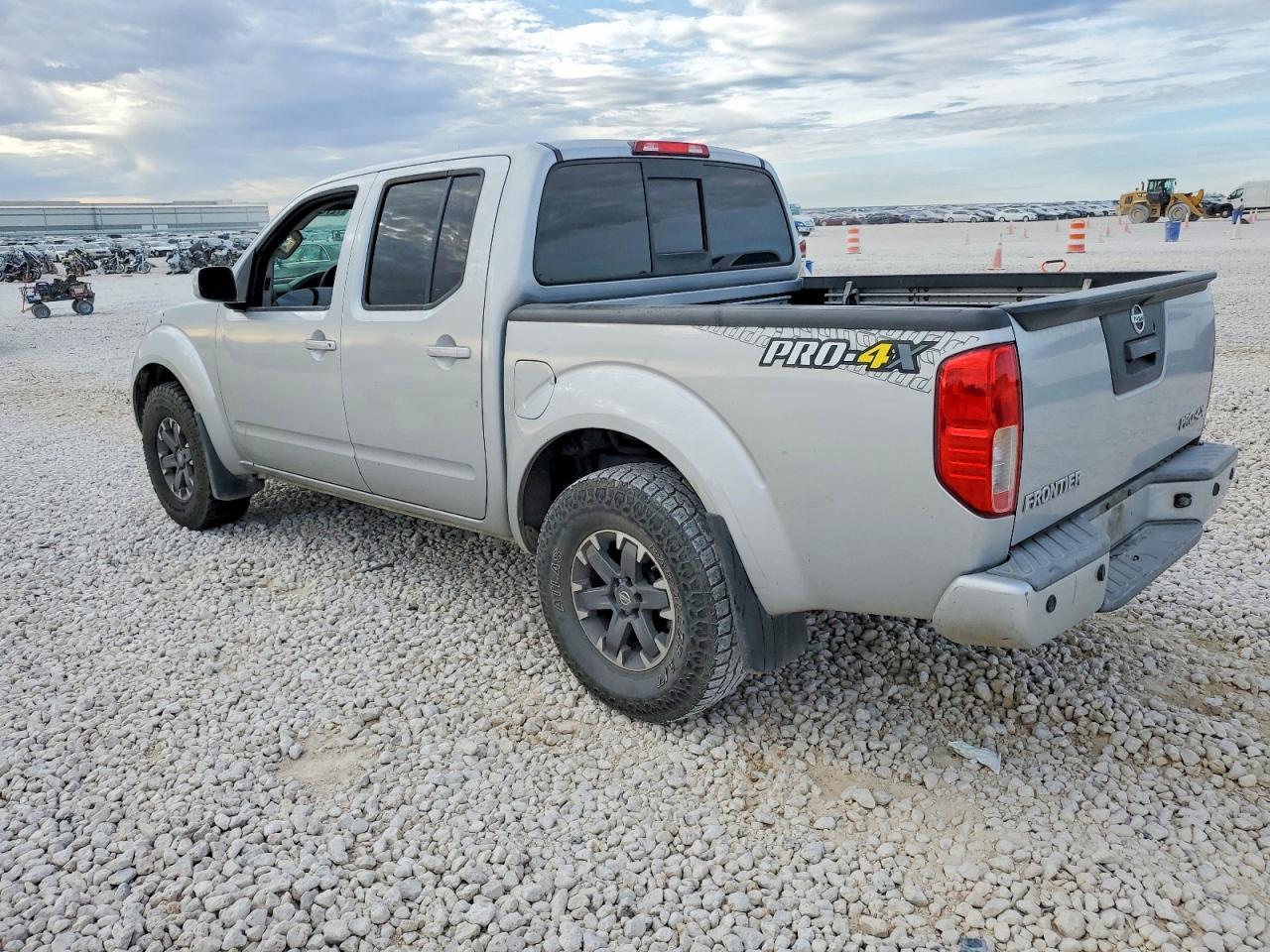 2016 Nissan Frontier S