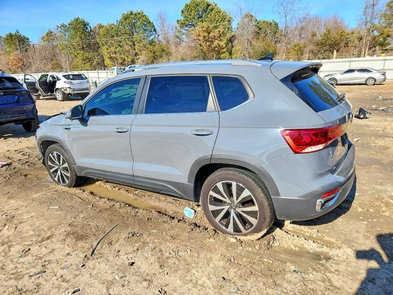 2022 Volkswagen Taos se