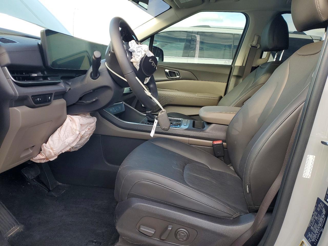 2025 KIA Carnival ex