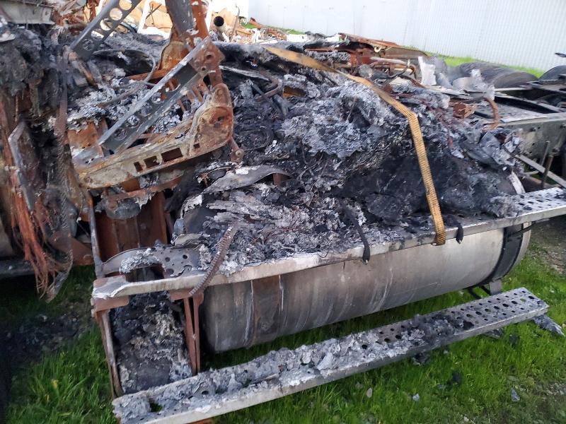 2016 Freigliner 2016 Freightliner Cascadia 113 Semi Truck