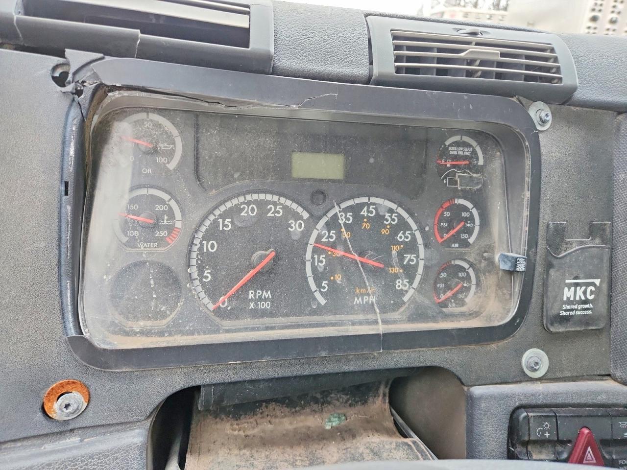 2012 Freigliner 2012 Freightliner Cascadia Semi Truck