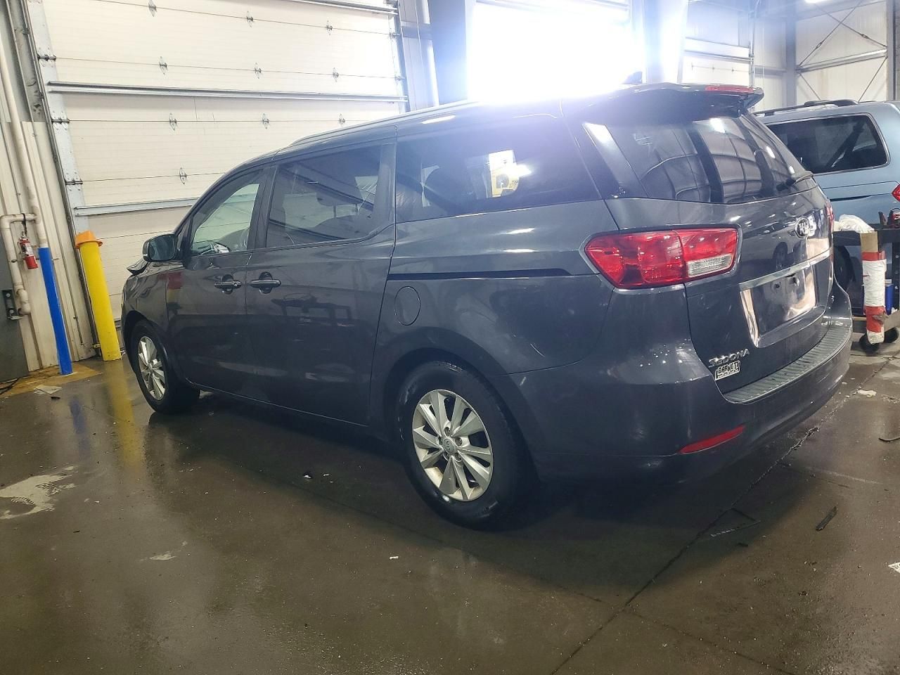 2016 KIA Sedona lx