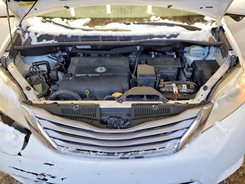 2015 Toyota Sienna xle