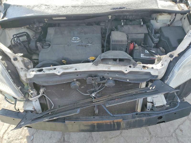 2013 Toyota Sienna xle