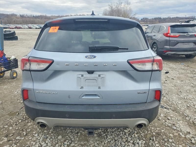 2022 Ford Escape Titanium