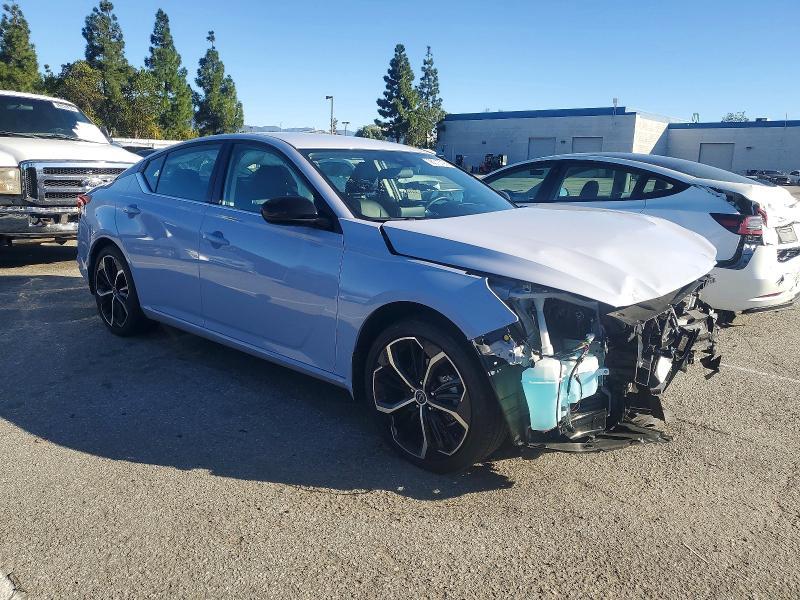 2024 Nissan Altima sr