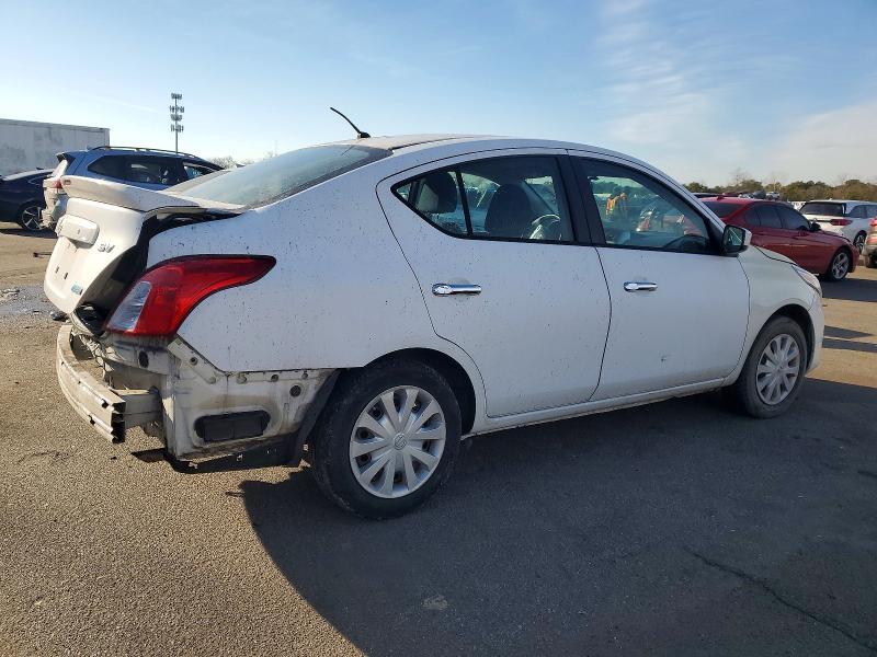 2016 Nissan Versa 1.6 sv