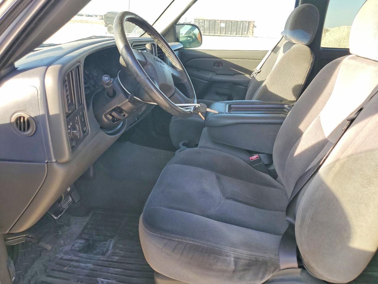 2004 GMC New Sierra C1500