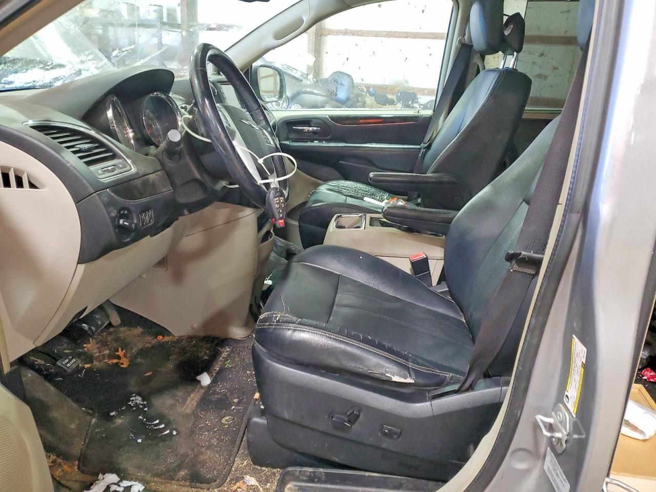 2015 Chrysler Town & Country Touring l