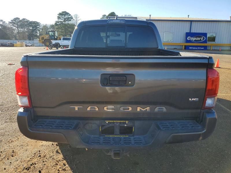 2016 Toyota Tacoma Double cab