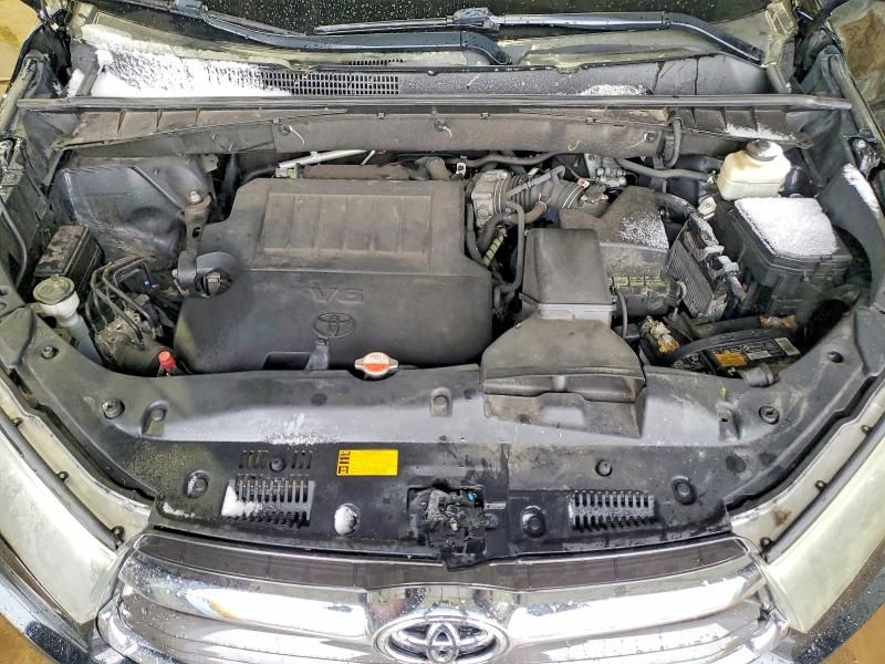 2016 Toyota Highlander le