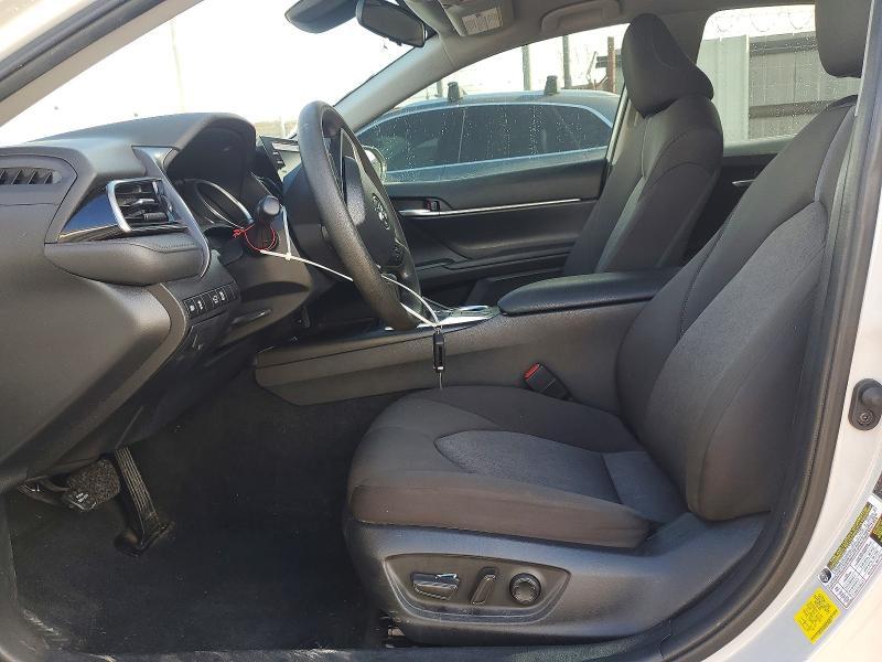 2024 Toyota Camry le