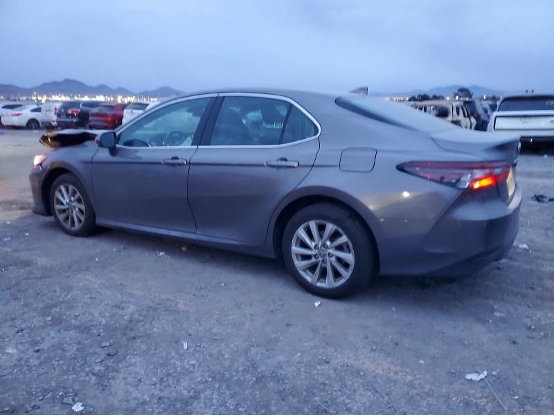 2023 Toyota Camry le