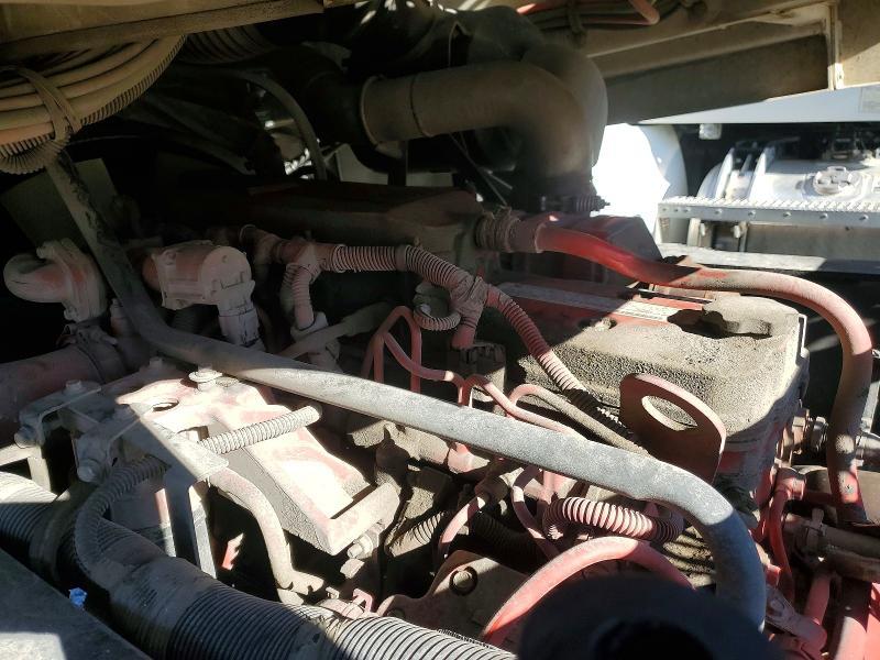 2020 Autocar Llc 2020 Autocar Xspotter OFF-HIGHWAY Yard Truck