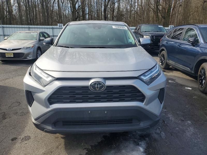 2023 Toyota Rav4 le