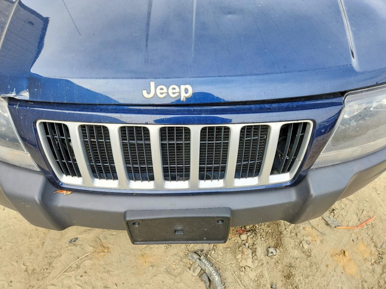 2004 Jeep Grand Cherokee Laredo