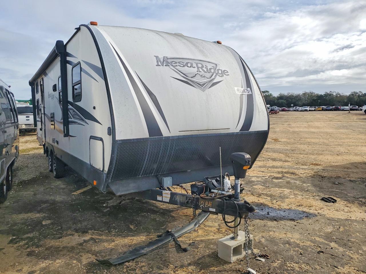 2019 Highland Ridge Mesa Ridge-Camper