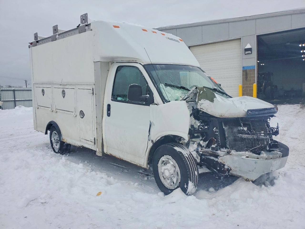 2012 GMC Savana Cutaway G3500