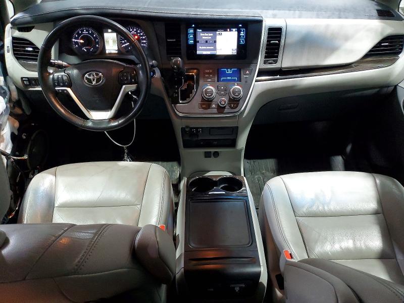 2017 Toyota Sienna xle
