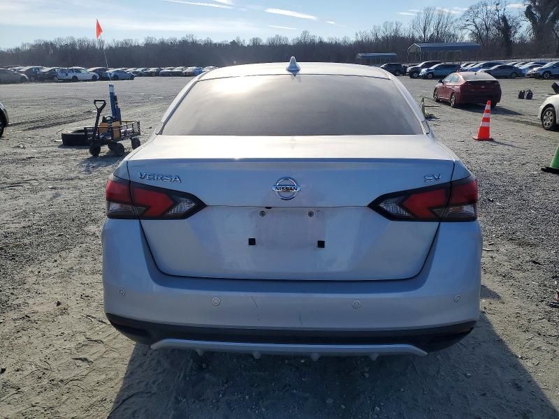 2021 Nissan Versa sv