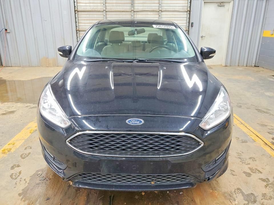 2016 Ford Focus se