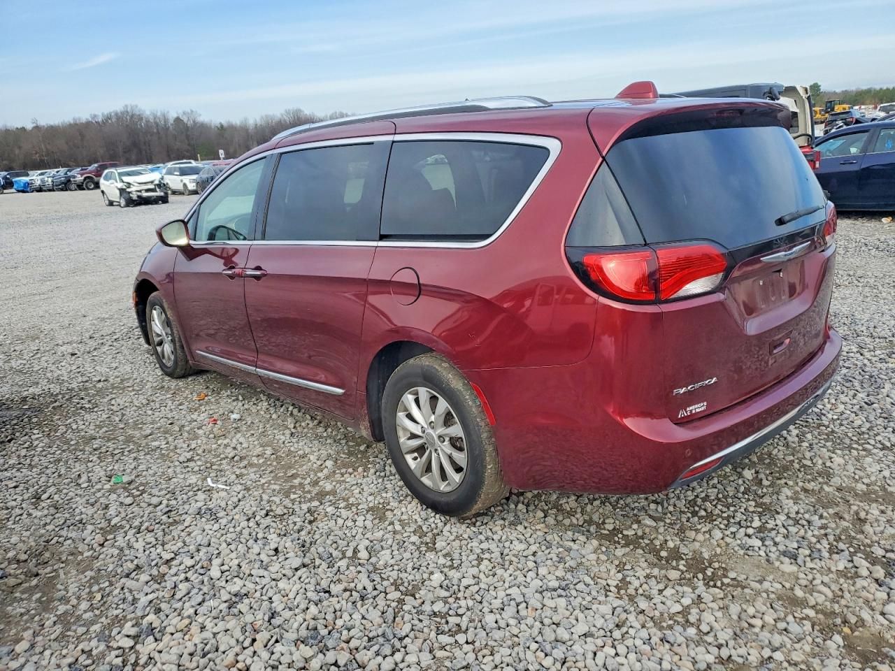 2019 Chrysler Pacifica Touring l