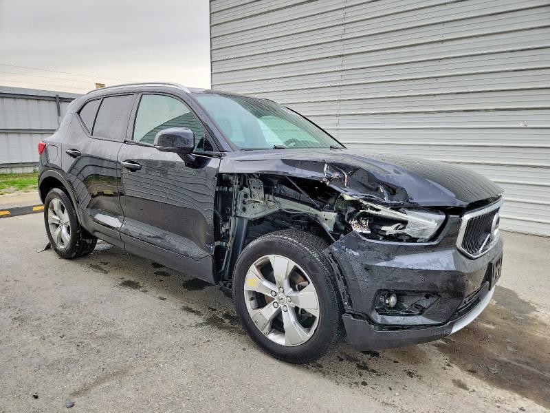 2021 Volvo Xc40 T5 Momentum