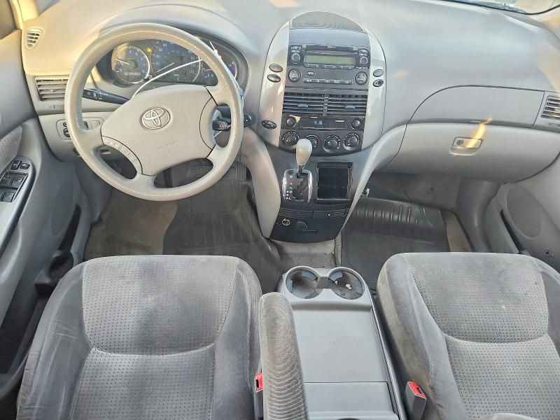 2006 Toyota Sienna ce