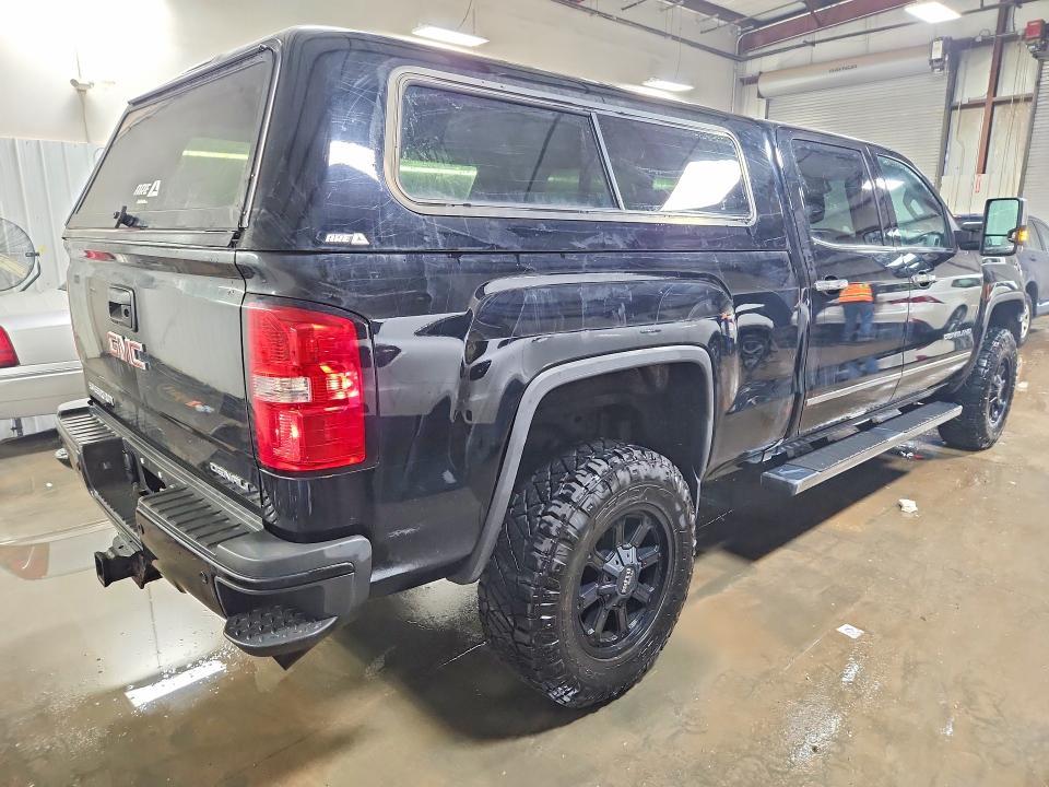2015 GMC Sierra K3500 Denali