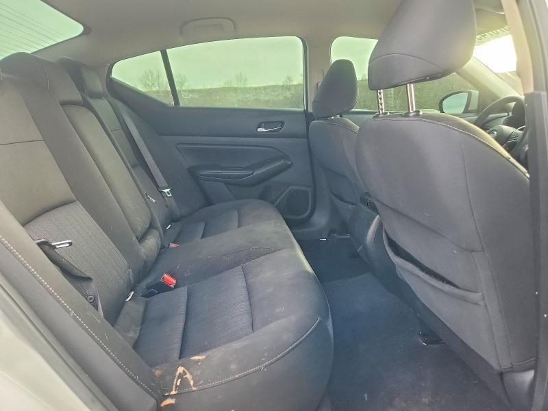 2020 Nissan Altima s