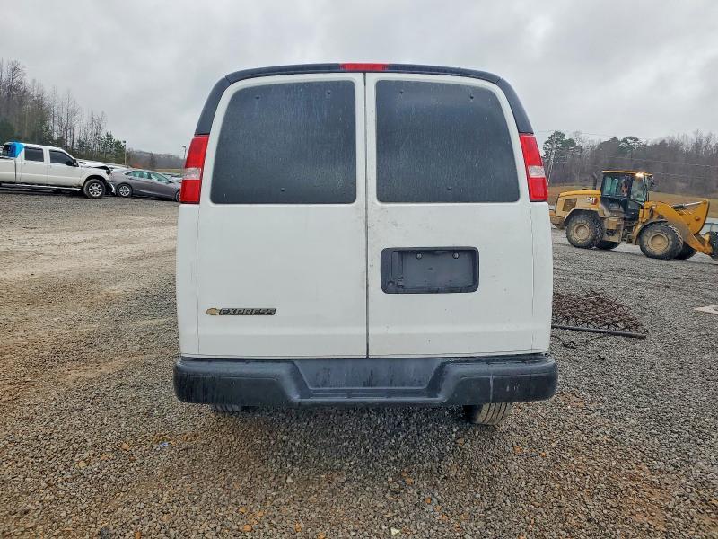 2024 Chevrolet Express G2500