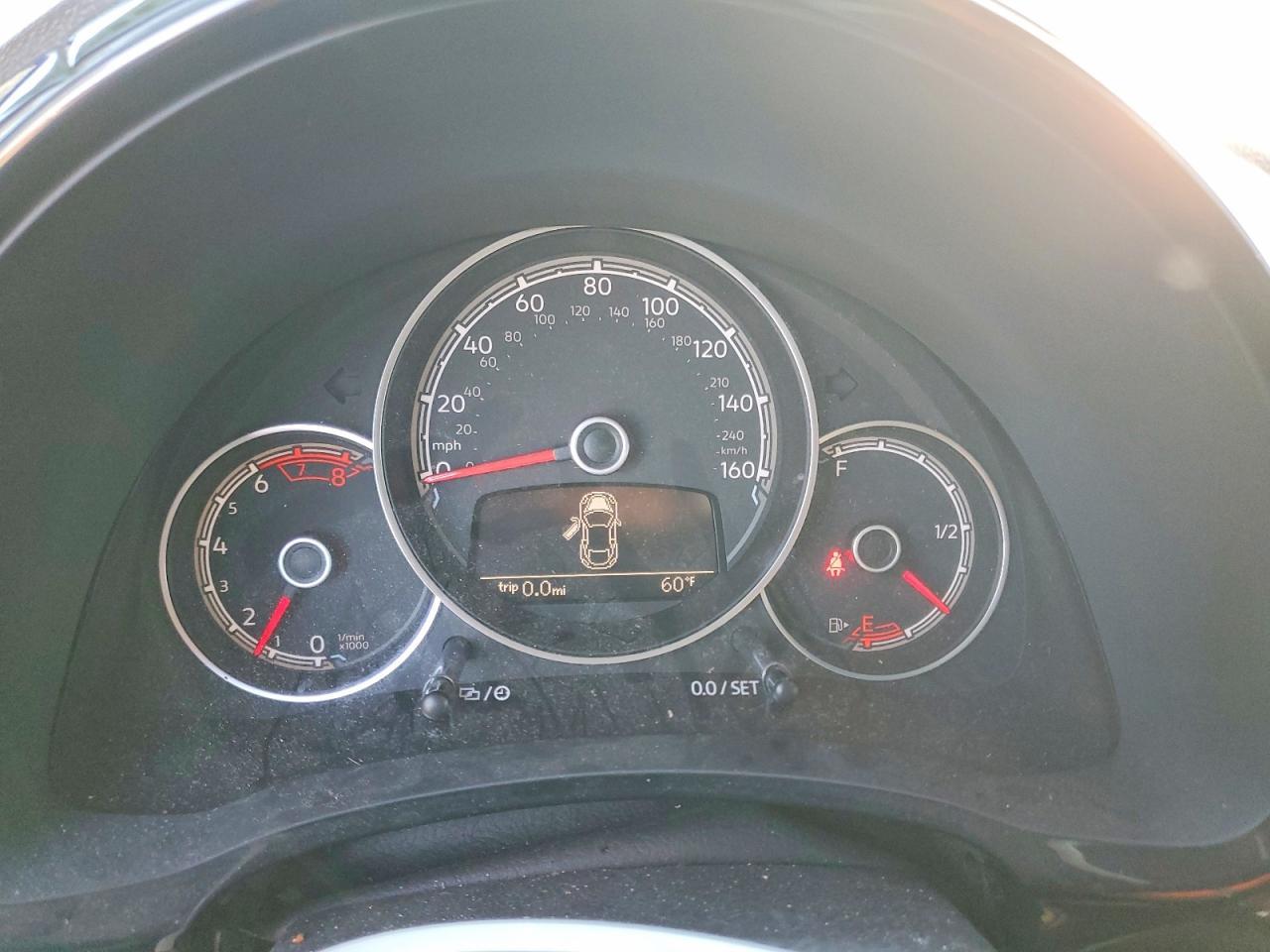 2019 Volkswagen Beetle s
